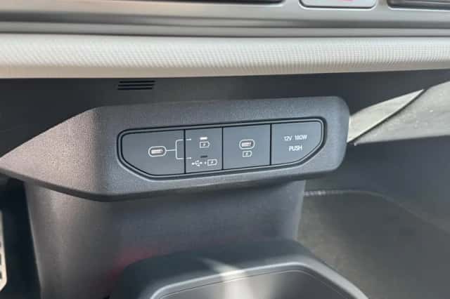 Kia EV4 (2025) thumbnail 29