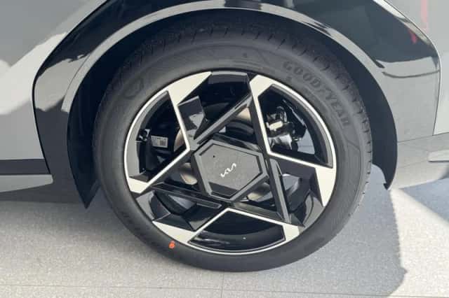 Kia EV4 (2025) thumbnail 4