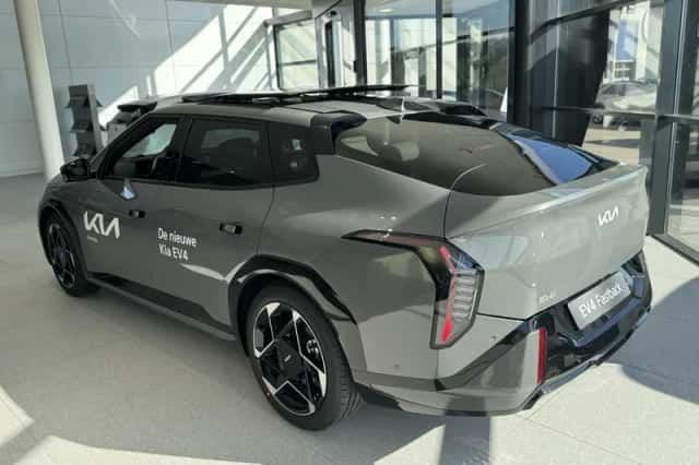 Kia EV4 (2025) thumbnail 5