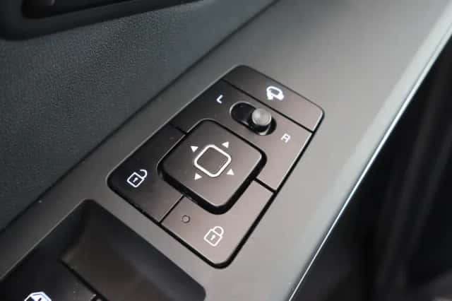 Kia Niro (2025) thumbnail 35