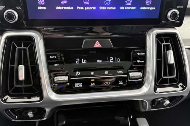 Kia Sorento (2024) thumbnail 23