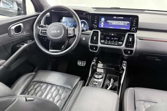 Kia Sorento (2024) thumbnail 9