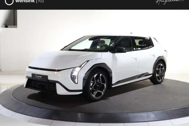 Kia EV4 (2026) thumbnail 1