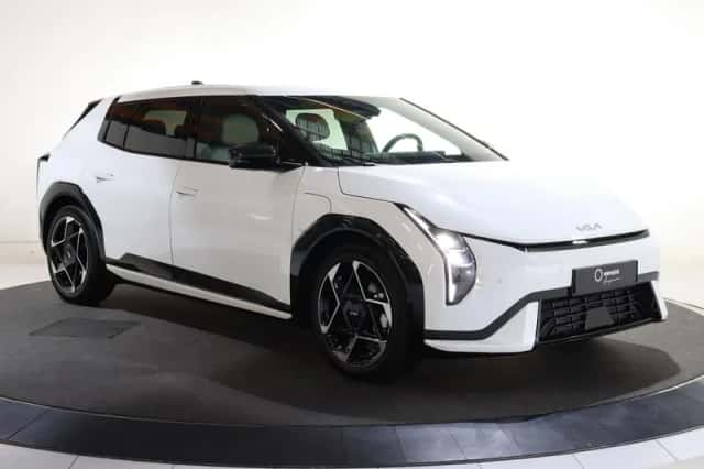 Kia EV4 (2026) thumbnail 17