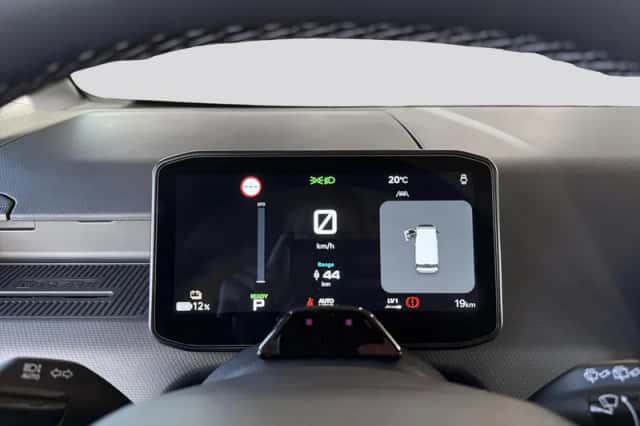 Kia PV5 Passenger (2026) thumbnail 11