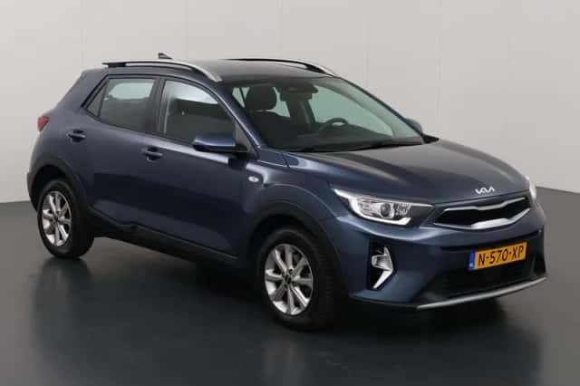 Kia Stonic (2022) thumbnail 23