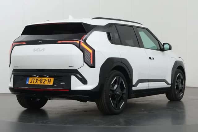 Kia EV3 (2026) thumbnail 2
