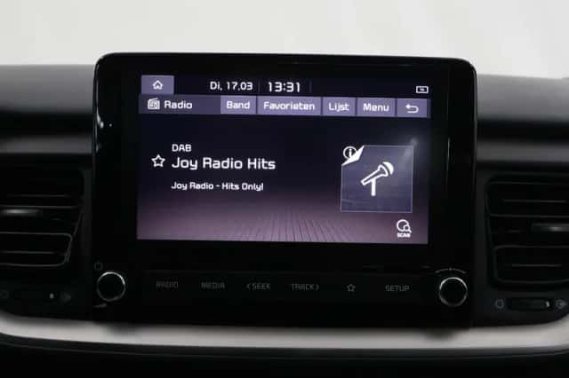 Kia Stonic (2021) thumbnail 13