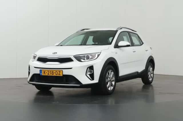Kia Stonic (2021) thumbnail 35
