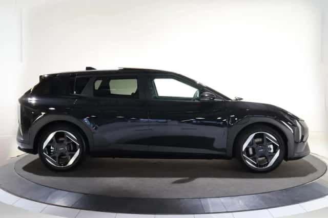 Kia EV4 (2026) thumbnail 6