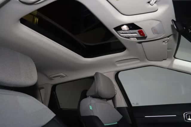 Kia EV4 (2026) thumbnail 9
