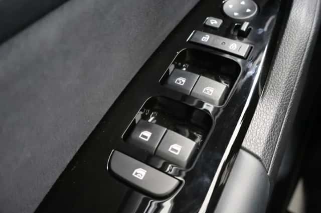 Kia Sportage (2025) thumbnail 37