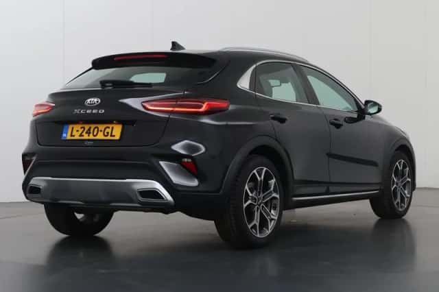 Kia XCeed (2021) thumbnail 2