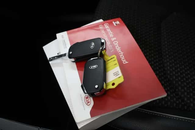 Kia XCeed (2021) thumbnail 25