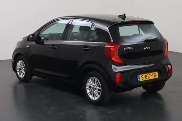 Kia Picanto (2023) thumbnail 22