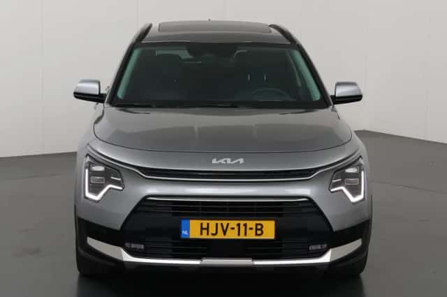 Kia Niro (2025) thumbnail 3