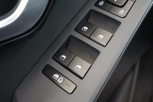 Kia Niro (2025) thumbnail 36