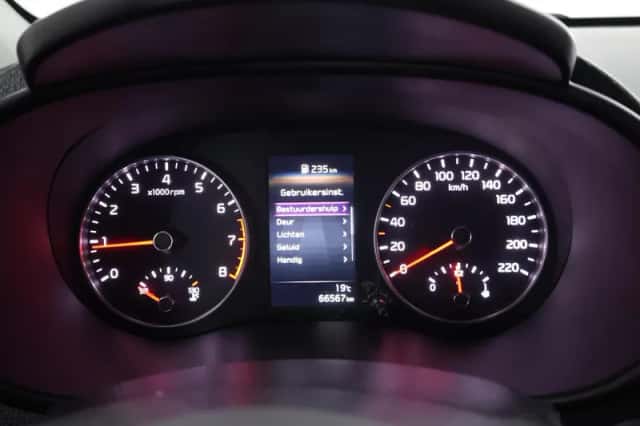 Kia Picanto (2021) thumbnail 12