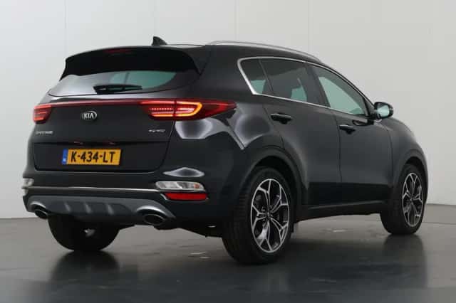 Kia Sportage (2021) thumbnail 2
