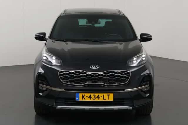 Kia Sportage (2021) thumbnail 3