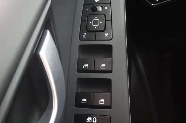 Kia Niro (2025) thumbnail 33