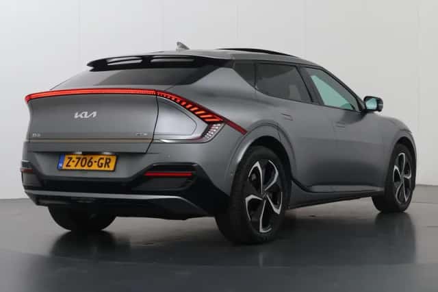 Kia EV6 (2024) thumbnail 2