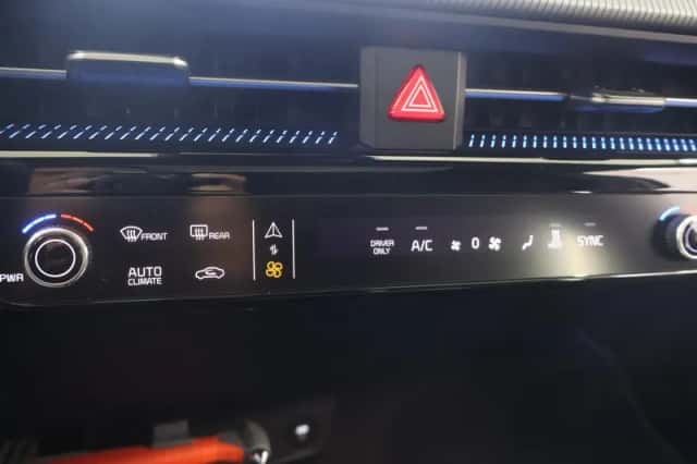 Kia EV6 (2024) thumbnail 21