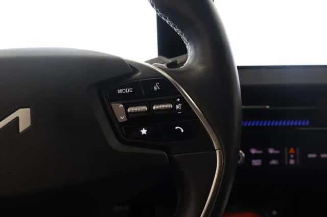 Kia EV6 (2024) thumbnail 32