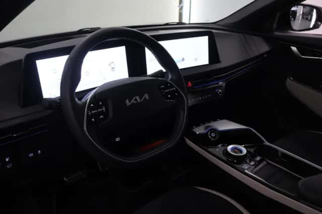 Kia EV6 (2024) thumbnail 7