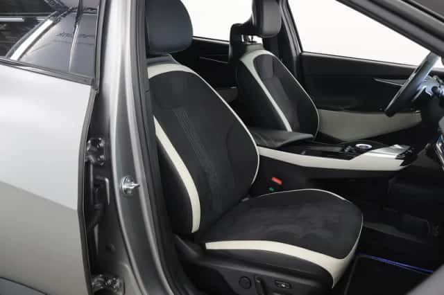 Kia EV6 (2024) thumbnail 10