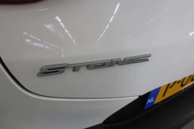 Kia Stonic (2022) thumbnail 30