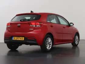 Kia Rio (2021) thumbnail 2