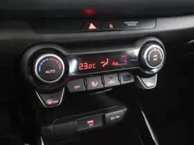 Kia Rio (2021) thumbnail 20