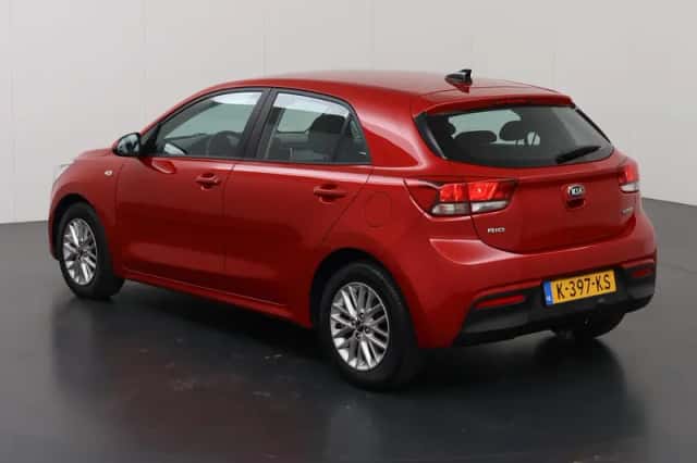 Kia Rio (2021) thumbnail 22
