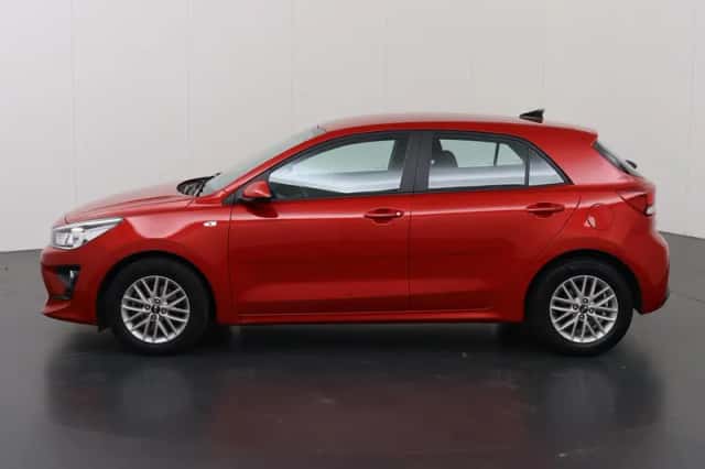 Kia Rio (2021) thumbnail 5