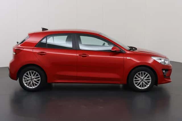 Kia Rio (2021) thumbnail 6