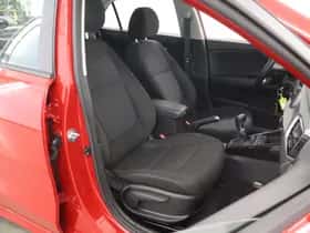 Kia Rio (2021) thumbnail 10
