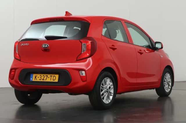Kia Picanto (2021) thumbnail 2