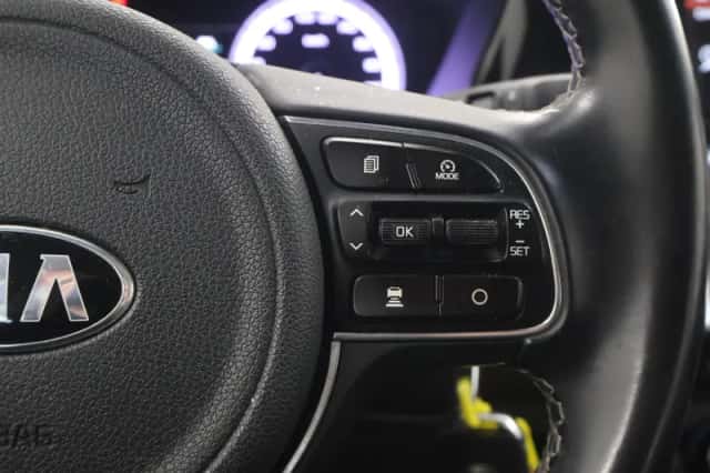 Kia Niro (2019) thumbnail 25