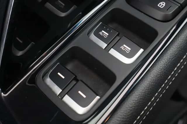 Kia Niro (2019) thumbnail 31