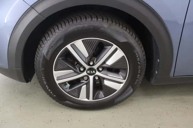 Kia Niro (2019) thumbnail 36