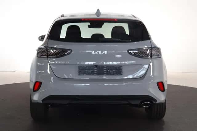 Kia Ceed (2025) thumbnail 4