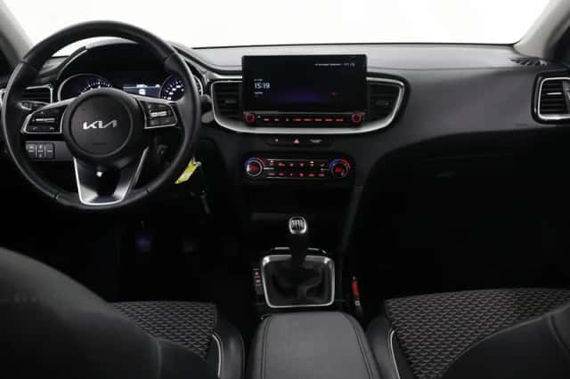 Kia XCeed (2023) thumbnail 8