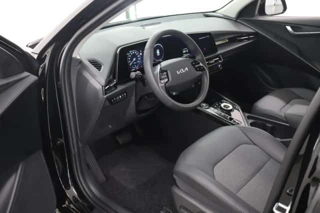Kia Niro (2025) thumbnail 7