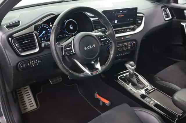 Kia Ceed (2022) thumbnail 7