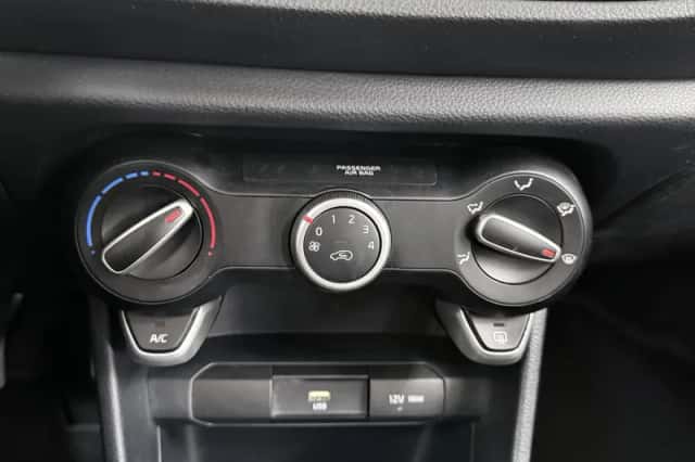 Kia Picanto (2021) thumbnail 17