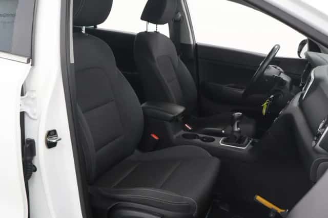 Kia Sportage (2017) thumbnail 11