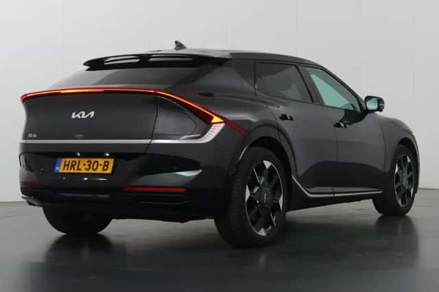 Kia EV6 (2025) thumbnail 2