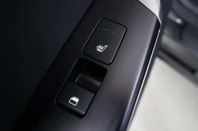 Kia EV6 (2025) thumbnail 12