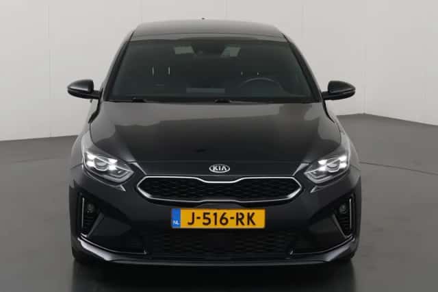 Kia Proceed (2020) thumbnail 3